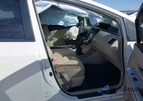 2013 Toyota Prius V from USA, damaged, VIN JTDZN3EU6D3188114